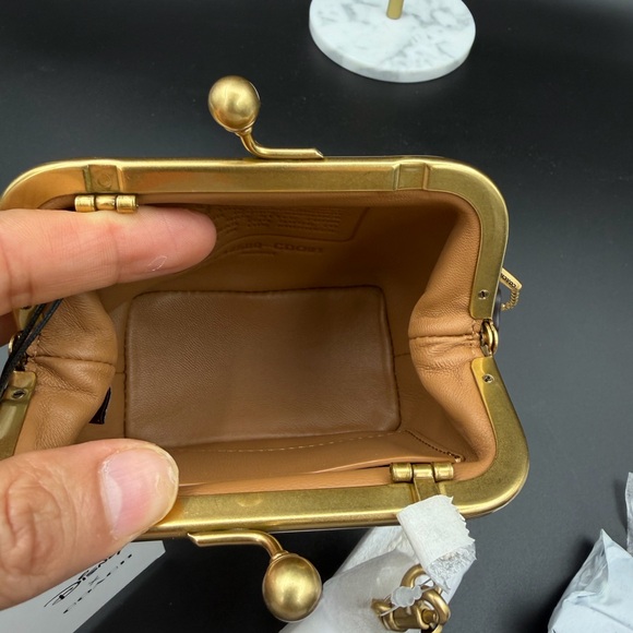 Coach Kisslock Frame Bag 10 - Picture 11 of 11